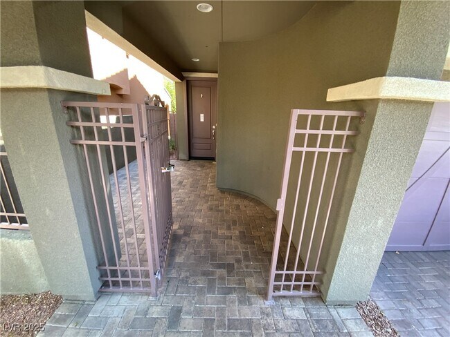 11239 Filmore Heights Ct in Las Vegas, NV - Building Photo - Building Photo