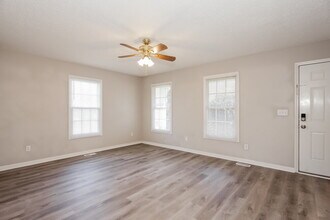 201 Linville Ct in Bessemer City, NC - Building Photo - Building Photo