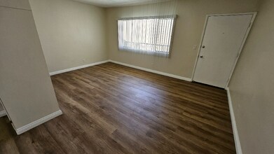 14926 Hawthorne Blvd in Lawndale, CA - Building Photo - Building Photo