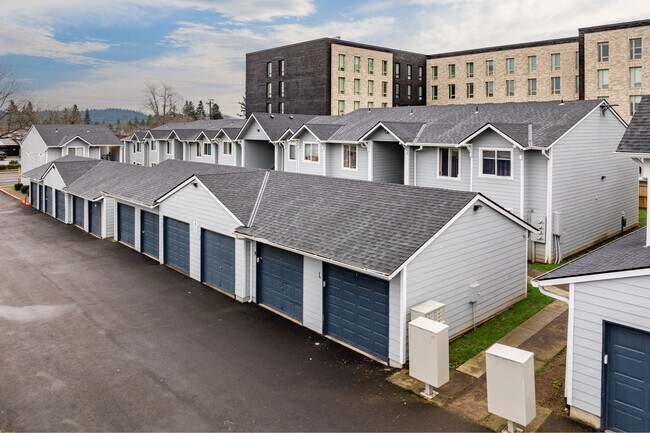 Rosewood Apartments in Portland, OR - Building Photo - Building Photo