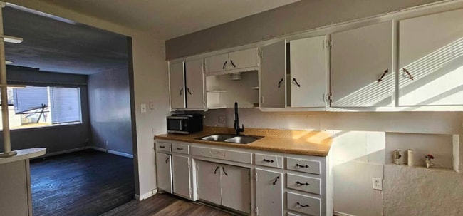 1046 W Star St in Denison, TX - Building Photo - Building Photo