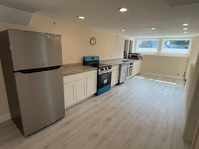 property at 614 Main St