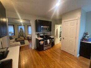 10 Taft St, Unit 3 in Boston, MA - Building Photo - Building Photo