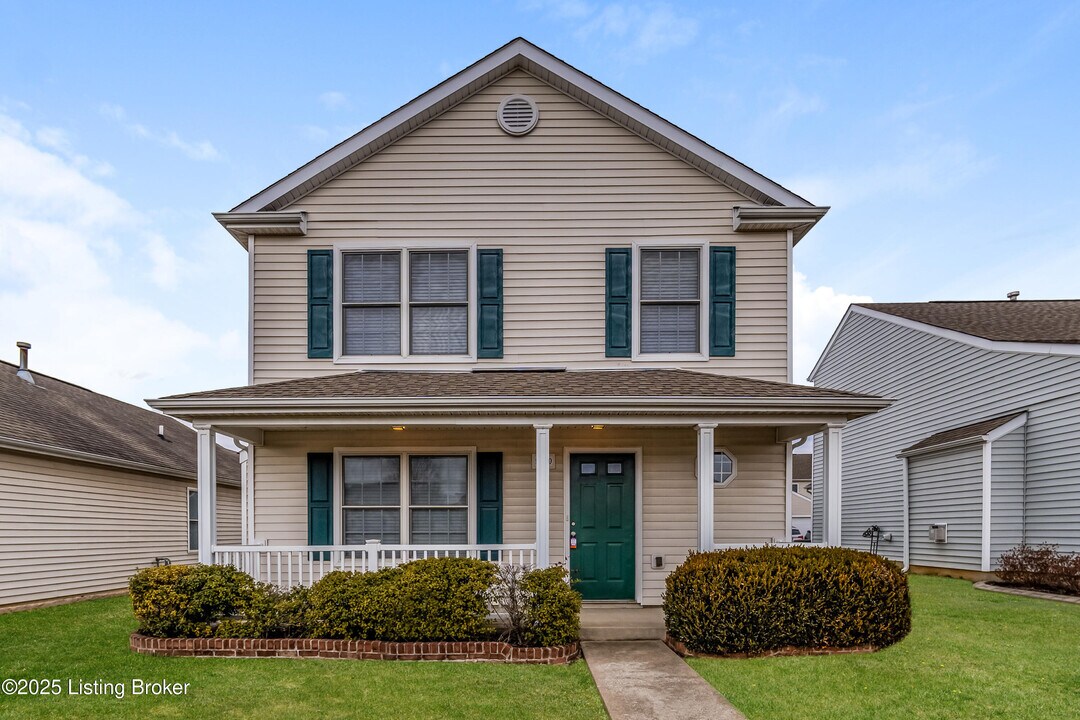 9620 River Trail Dr in Louisville, KY - Building Photo