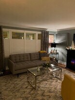 6462 N Northwest Hwy in Chicago, IL - Building Photo