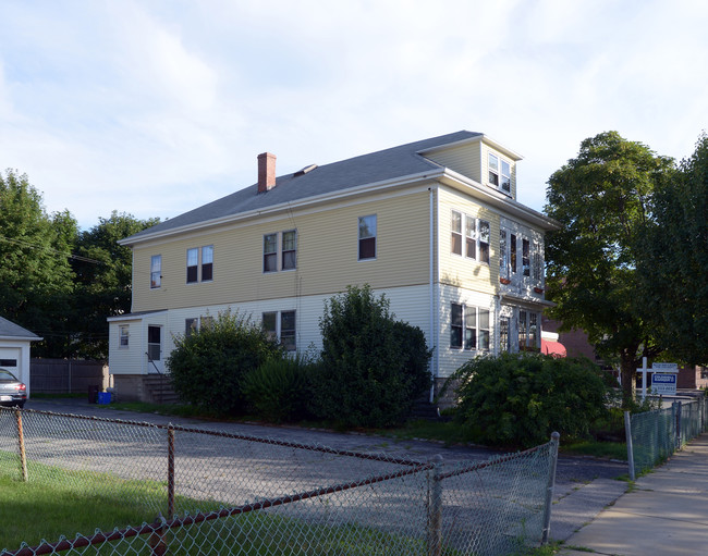 1019-1029 S Broadway in East Providence, RI - Building Photo - Building Photo