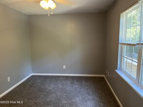 205 Spring Meadow Cir in Jacksonville, NC - Building Photo - Building Photo