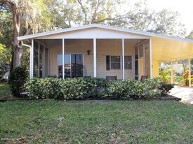 331 Holiday Park Blvd NE in Palm Bay, FL - Building Photo
