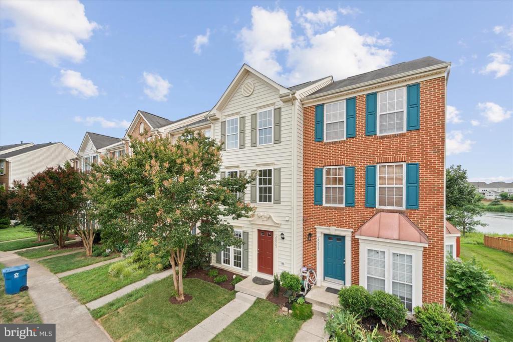 20965 Killawog Terrace in Ashburn, VA - Building Photo