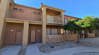 3530 W 22nd Pl in Yuma, AZ - Building Photo
