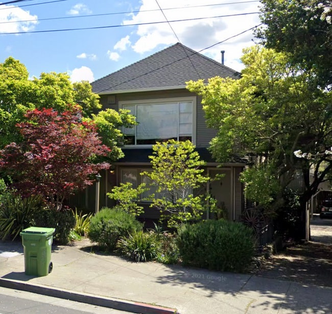 property at 4172 Howe St