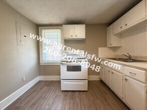 209 S West St in Angola, IN - Building Photo - Building Photo