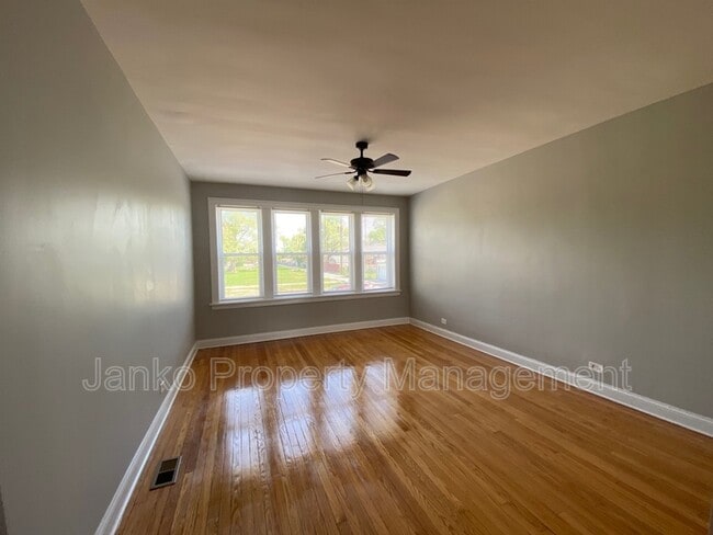 1351 W 90th St in Chicago, IL - Building Photo - Building Photo