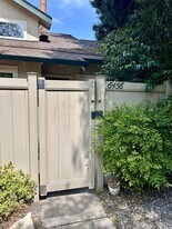 6456 Meadow Pines Ave in Rohnert Park, CA - Building Photo