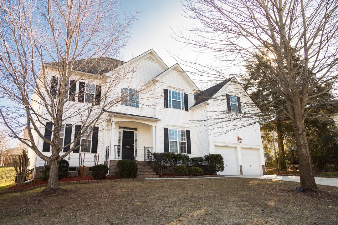 1008 Anduin Falls Dr in Charlotte, NC - Building Photo