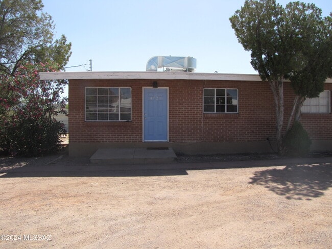 property at 4721 E 1st St