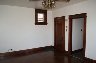 205 Western Ave, Unit #1 in Covington, KY - Building Photo - Building Photo