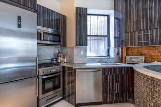 167 Mott St in New York, NY - Building Photo - Building Photo