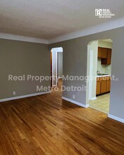 2023 Ardmore Dr in Ferndale, MI - Foto de edificio - Building Photo