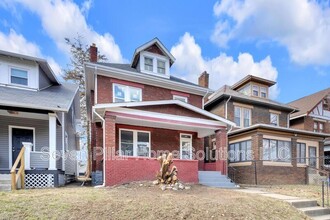 1031 Linwood Ave in Columbus, OH - Building Photo - Building Photo