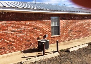 129 Townsgate Plaza in Clovis, NM - Building Photo - Building Photo