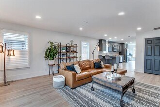 1815 Hillcrest St in Fort Worth, TX - Building Photo - Building Photo
