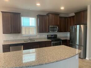 10828 Jameson Dr in Austin, TX - Building Photo - Building Photo