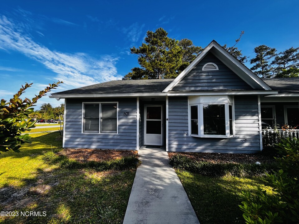 600 N 35th St in Morehead City, NC - Building Photo