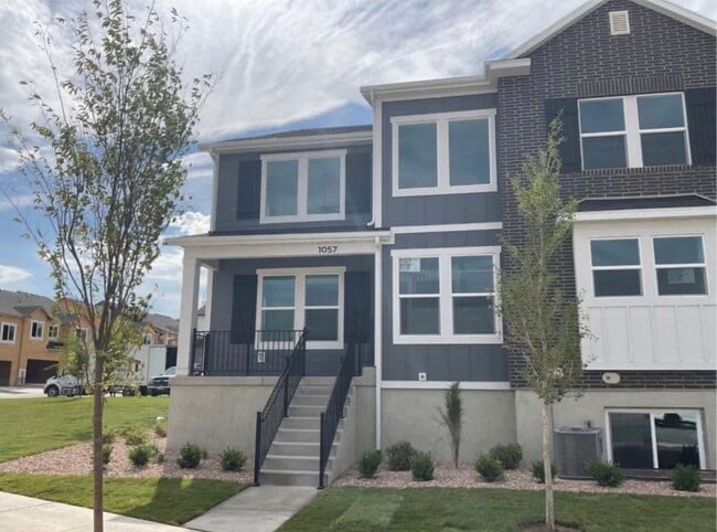 property at 1057 N Canvasback Dr