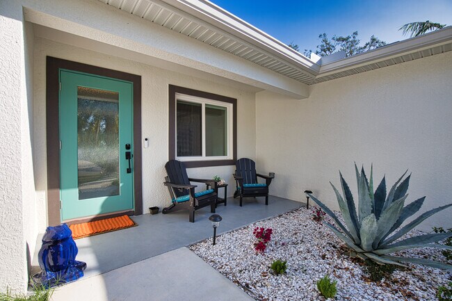 3887 Hawkeye Cir in Sarasota, FL - Building Photo - Building Photo