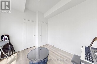 121 Lower Sherbourne St in Toronto, ON - Building Photo - Building Photo