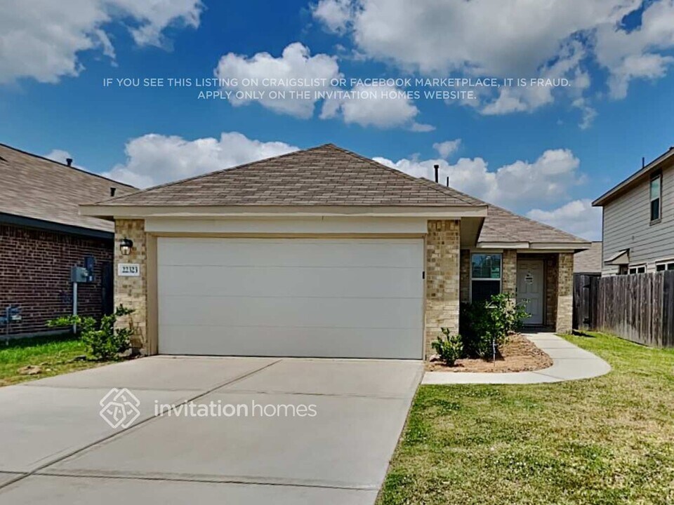 22323 San Damiano St in Roman Forest, TX - Building Photo