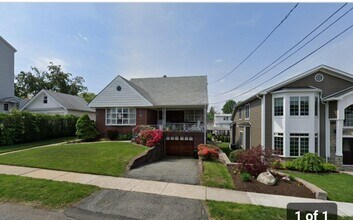 734 Lake Ave, Unit Gail ko in Lyndhurst, NJ - Building Photo - Building Photo