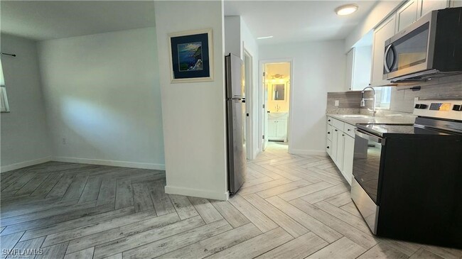3365 Estey Ave