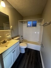 4216 Flintlock Dr in Louisville, KY - Building Photo - Building Photo