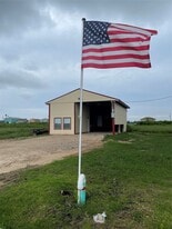 544 Marlin Dr in Bay City, TX - Building Photo