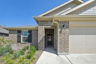 5112 Shady River Dr in Denton, TX - Building Photo - Building Photo