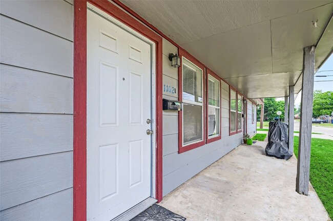 1102 Jefferson St, Unit A in McKinney, TX - Building Photo - Building Photo