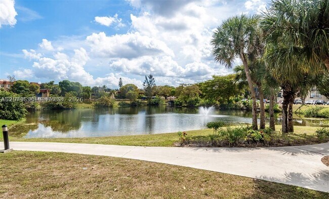 property at 6101 N Falls Cir Dr