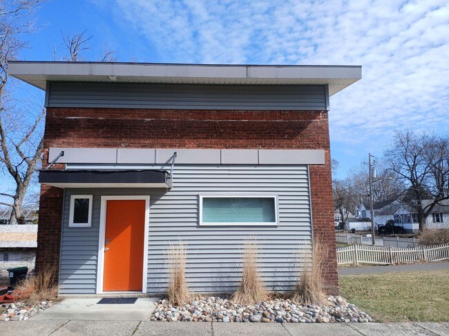 1 Hemstreet Ave in Mechanicville, NY - Foto de edificio - Building Photo
