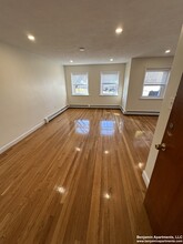 310 Tappan St, Unit 1 in Brookline, MA - Building Photo - Building Photo