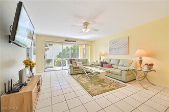 1936 Beach Pkwy in Cape Coral, FL - Building Photo - Building Photo