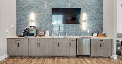 Marcus Pointe Grande Apartment Homes in Pensacola, FL - Foto de edificio - Building Photo