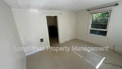 222 NW 21st in Corvallis, OR - Building Photo - Building Photo
