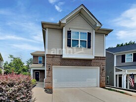 130 Dunnsmore Dr in Inman, SC - Building Photo