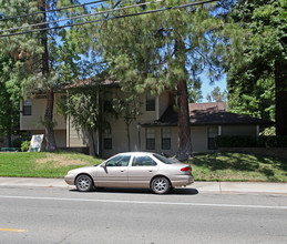 Quail Vista Apartments in Sacramento, CA - Building Photo - Building Photo