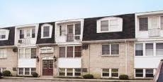 Berkley Manor Apartments in Buffalo, NY - Building Photo - Building Photo