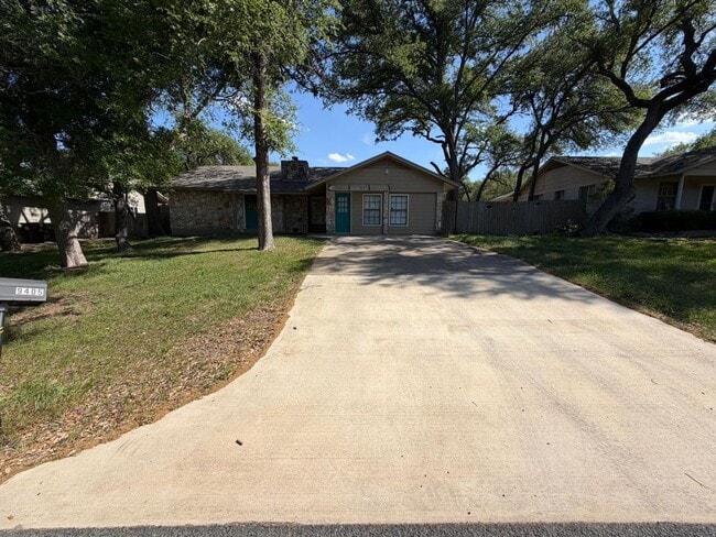9405 Newberry Dr in Austin, TX - Building Photo - Building Photo
