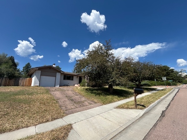 property at 1207 Parkview Blvd