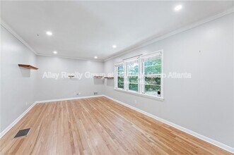3032 Henderson Mill Rd in Chamblee, GA - Building Photo - Building Photo